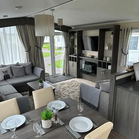 Lagoon Close Holiday Home Pagham Exterior photo